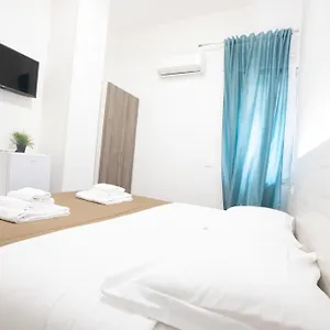 Alojamento de Acomodação e Pequeno-almoço Hall In, Nápoles